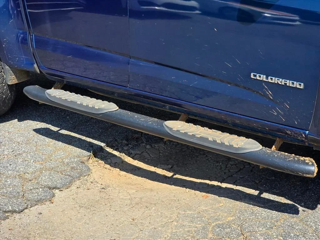 Used 2019 Blue Chevrolet Work Truck image 15