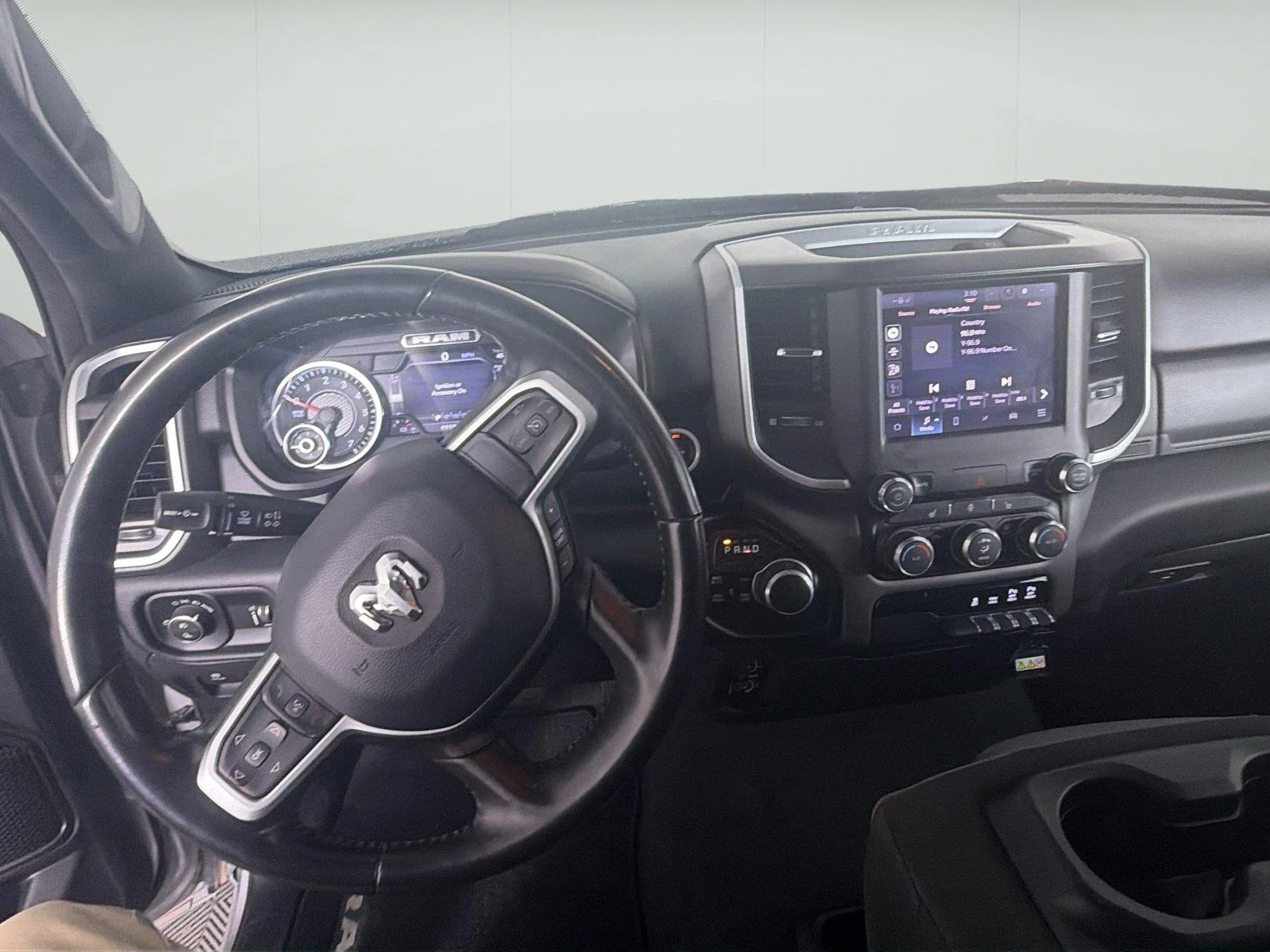 Used 2022  RAM Big Horn image 31