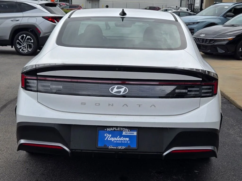 Used 2026 White Hyundai SE image 12