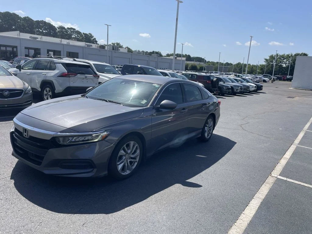 Used 2018 Gray Honda LX image 3