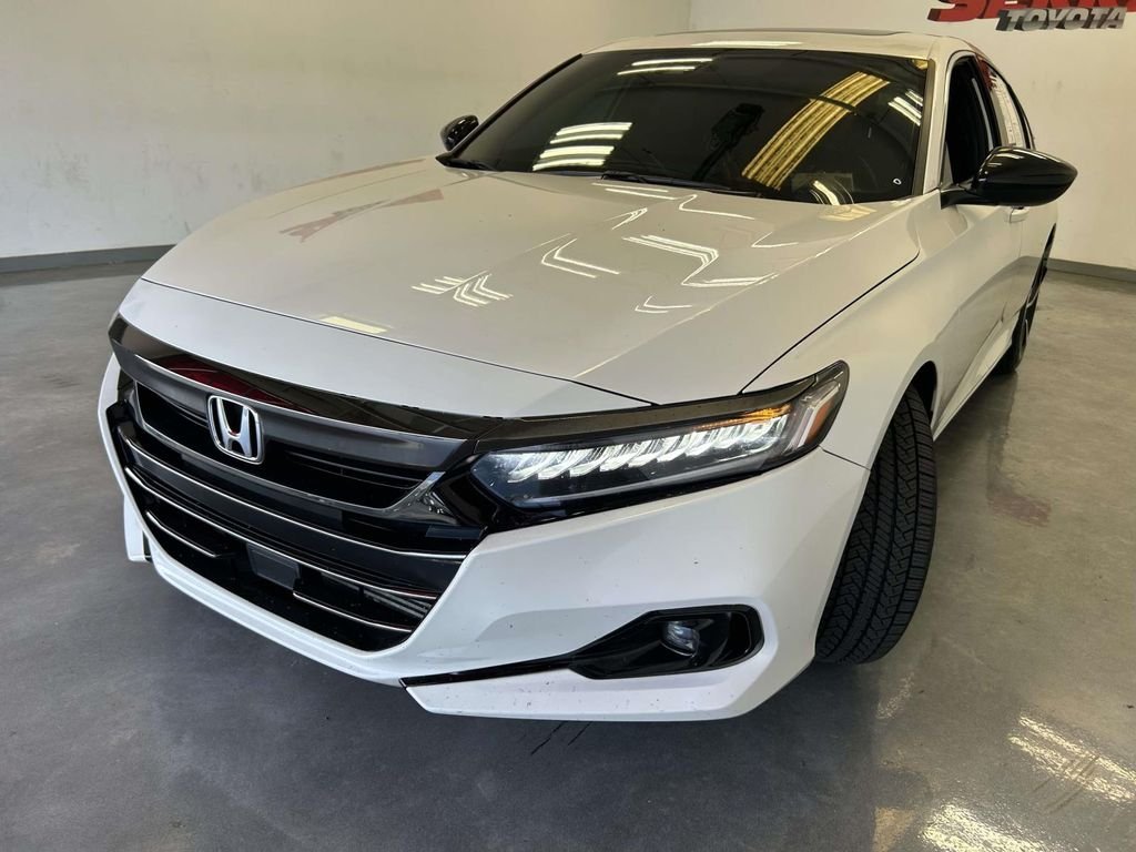 Used 2022  Honda Sport 2.0T image 7