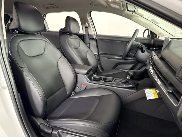 New 2026 Snow White Pearl Kia EX image 23