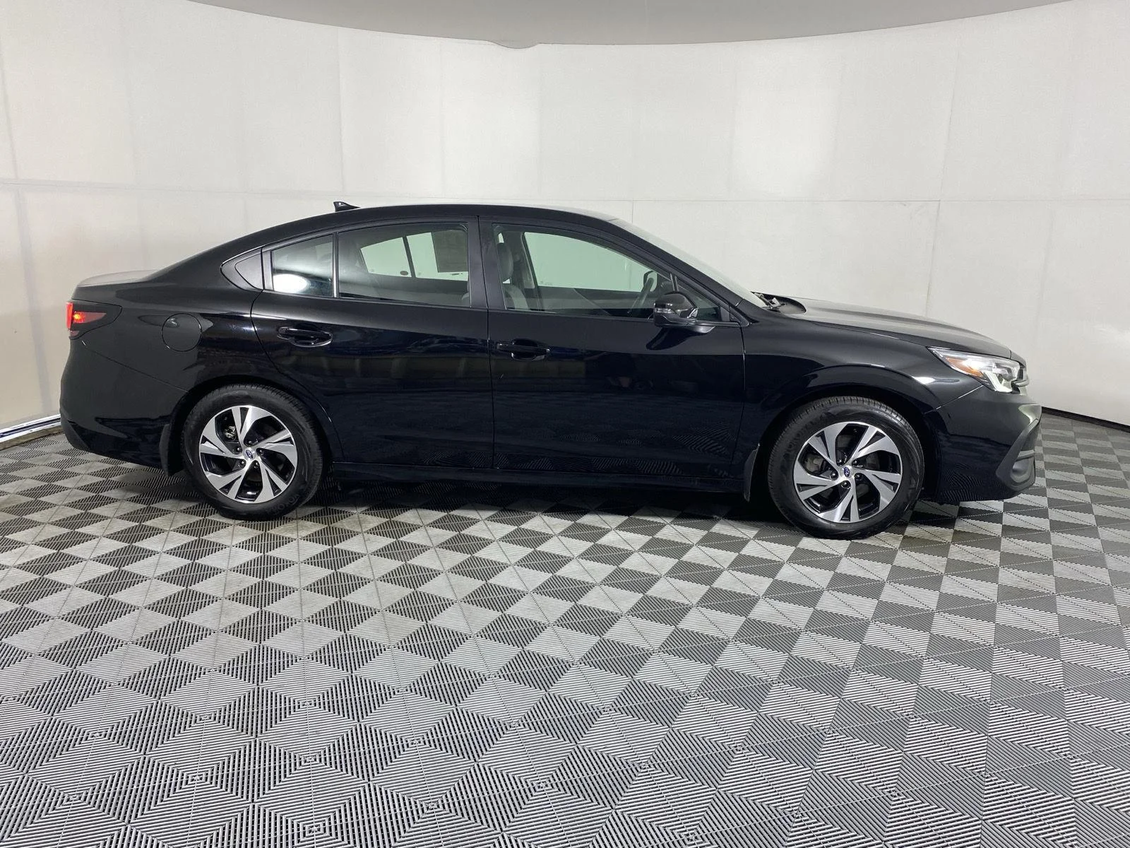 Used 2025 Crystal Black Silica Subaru Premium image 9