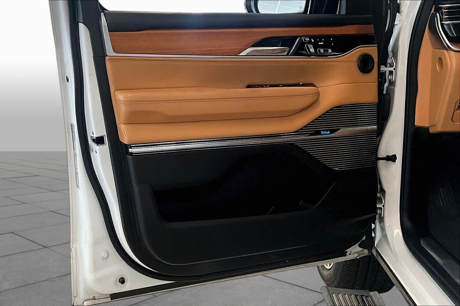 Used 2023 Bright White Clearcoat Jeep Series III image 19