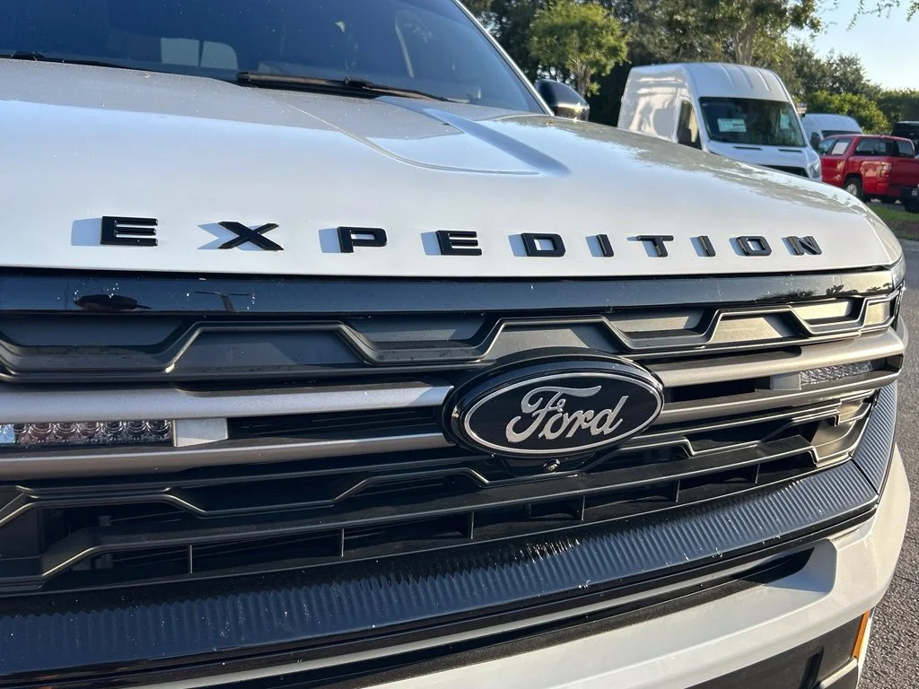 Certified Used 2025 Silver Metallic Ford Tremor image 21