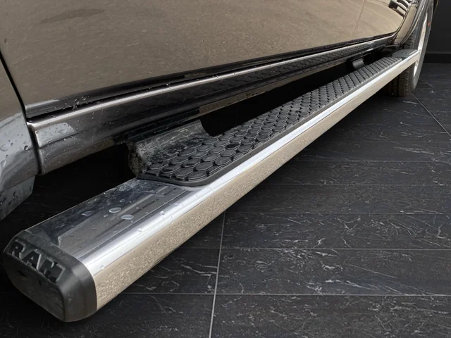 New 2025 Granite Crystal Metallic Clear-Coat Exterior Paint RAM Big Horn/Lone Star image 36