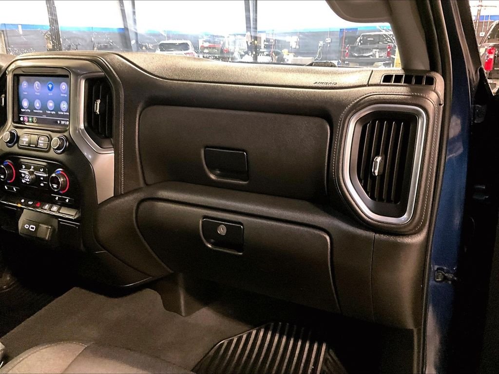 Used 2019 Blue Chevrolet RST image 13