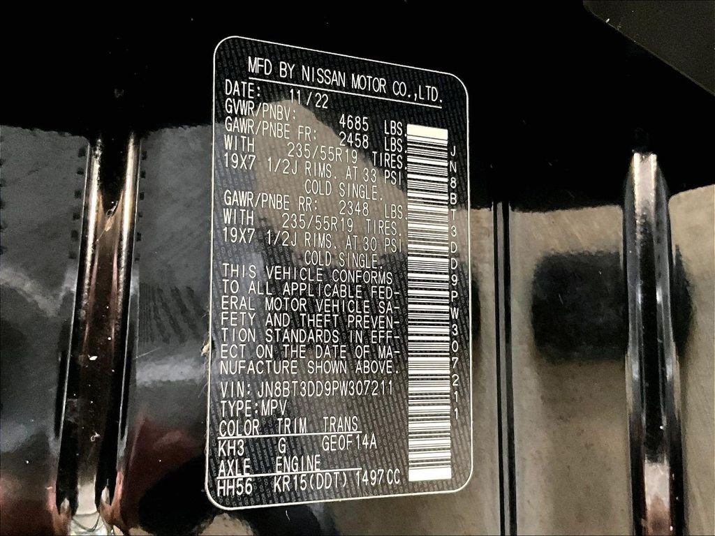 Used 2023 Black Nissan Platinum image 37