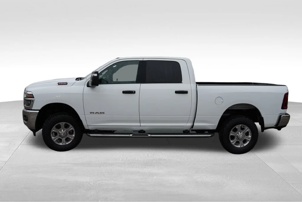 Certified Used 2026 White Ram Big Horn image 9