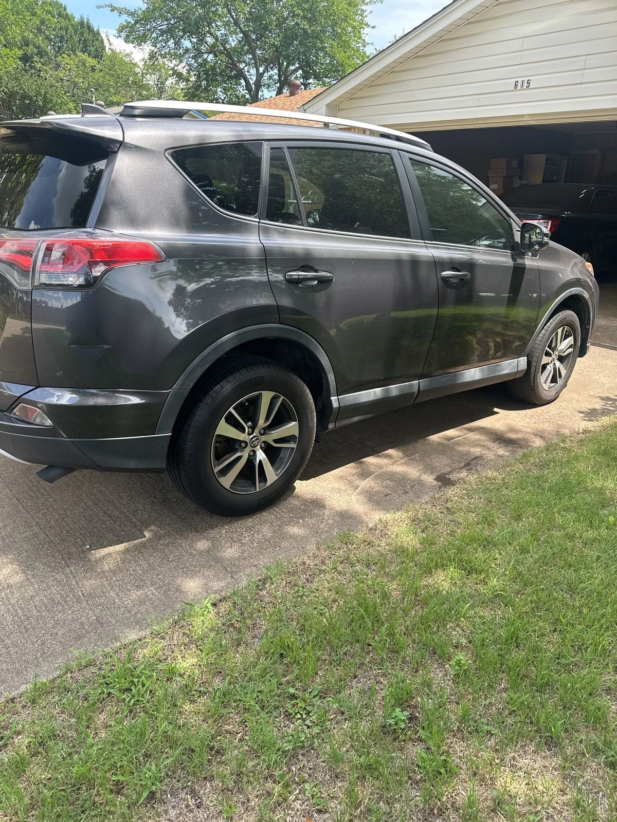 Used 2016 Gray Toyota XLE image 8