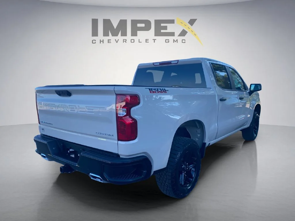 Used 2026 White Sands Chevrolet Custom Trail Boss image 5