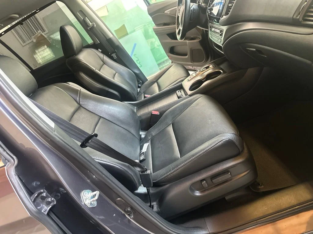 Used 2021  Honda EX-L image 32