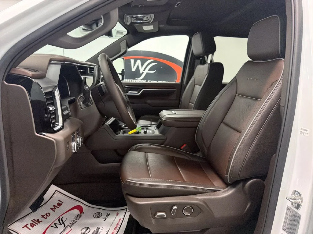 Used 2025 Summit White GMC Denali image 11