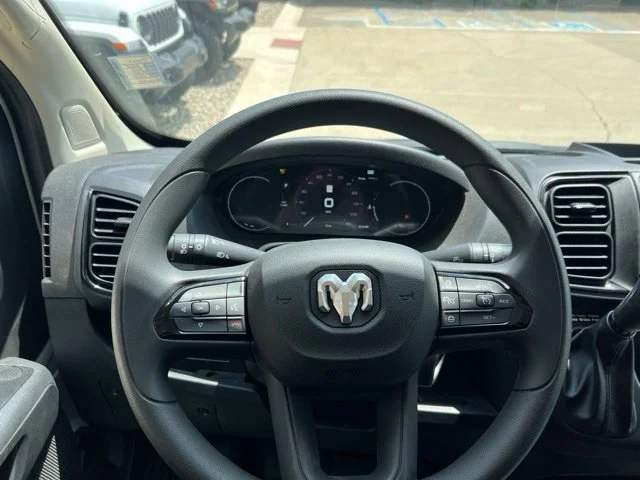 Used 2025 White Ram Base image 15