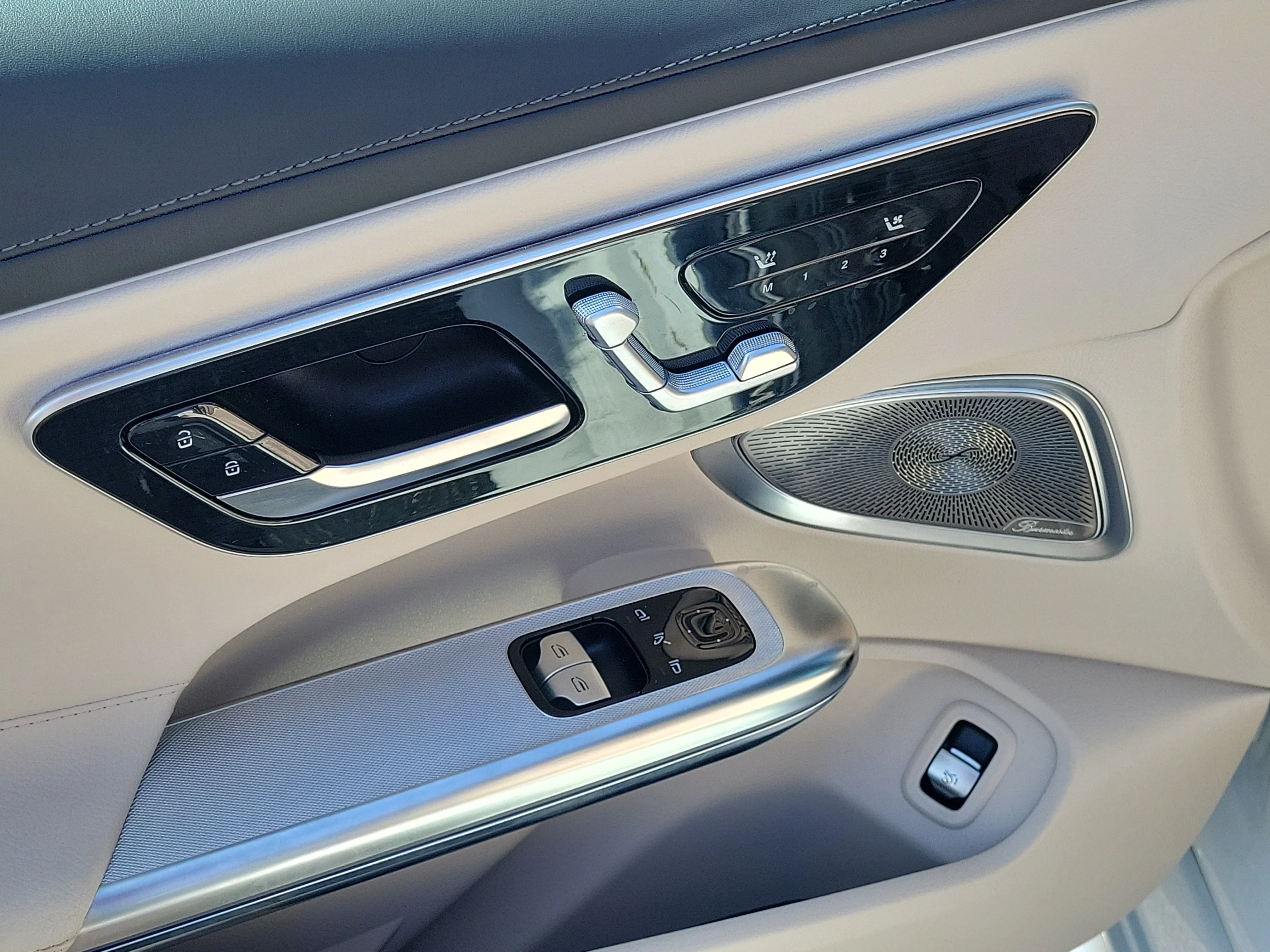 Used 2024 White Mercedes-Benz CLE 300 image 16
