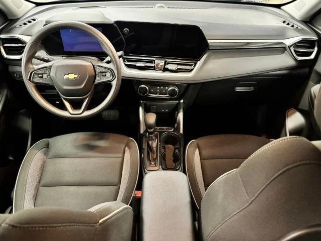 Used 2025 Gray Chevrolet LT image 11