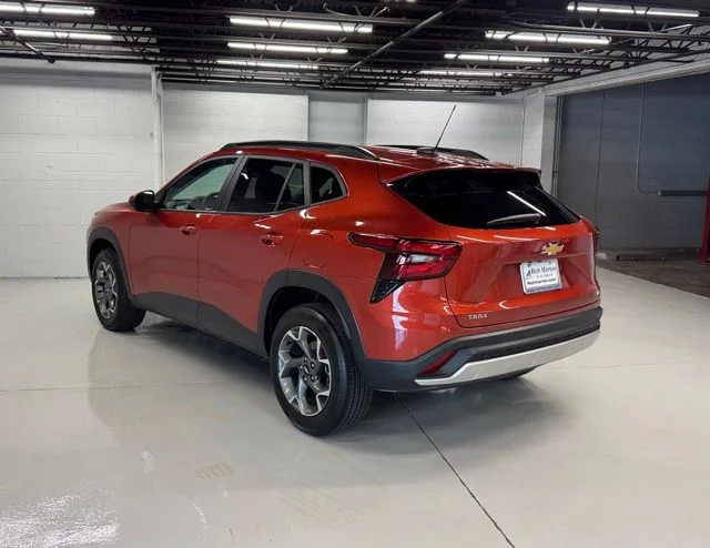 Used 2024 Red Chevrolet LT image 3
