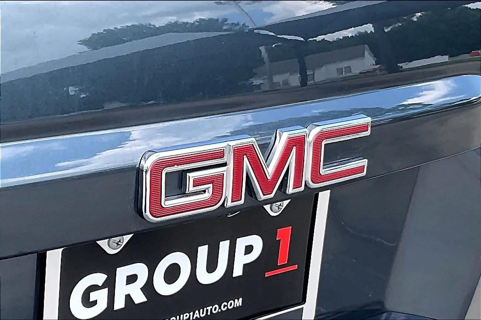 Used 2020 Dark Sky Metallic GMC SLT image 29