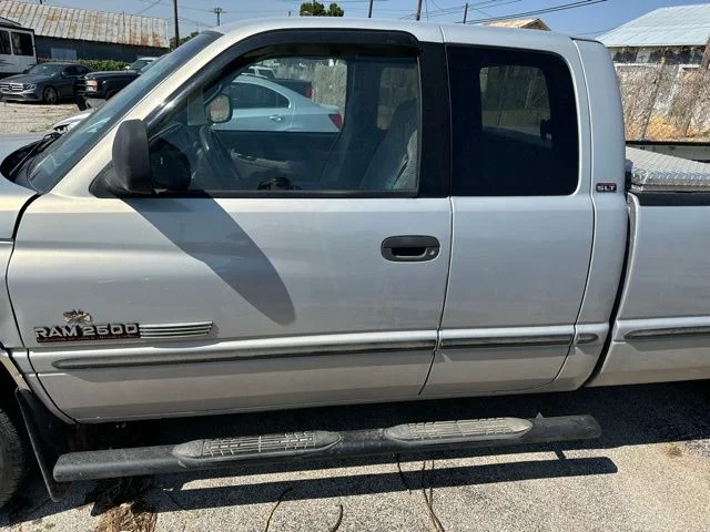Used 1999 Silver Dodge  image 4