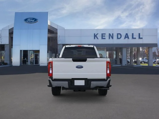 New 2026 Oxford White Ford XLT image 5