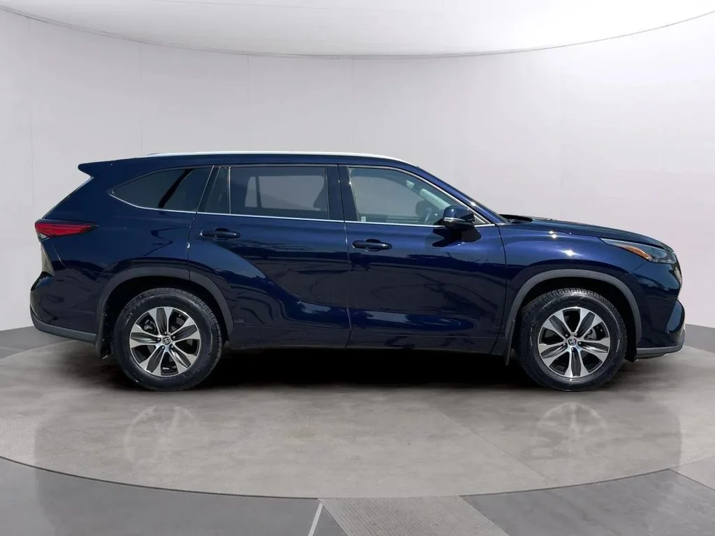 Used 2022 Blueprint Toyota XLE image 6