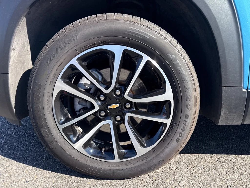 Certified Used 2025 Blue Chevrolet LT image 14
