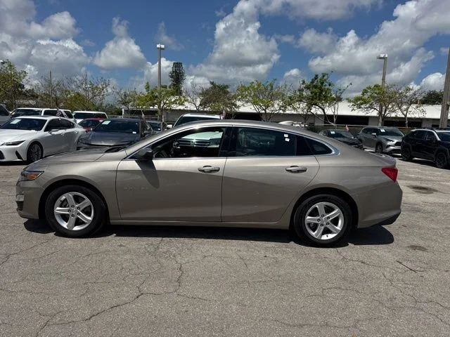 Used 2023 Gray Chevrolet LT image 11