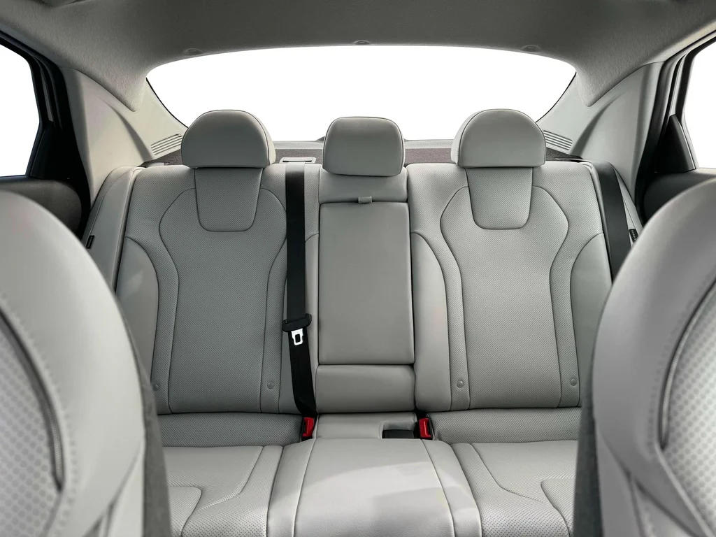 Used 2025 Gray Hyundai Limited image 17
