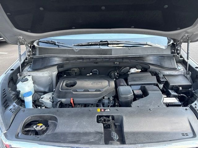Used 2019 Titanium Silver Kia LX image 36