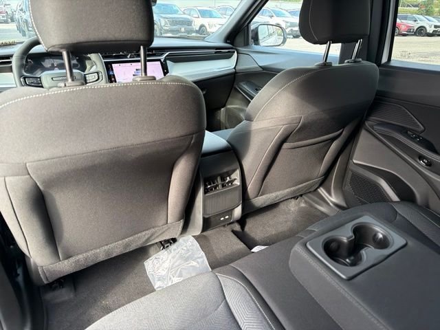 New 2026 Bright White Clear-Coat Exterior Paint Jeep Laredo image 8