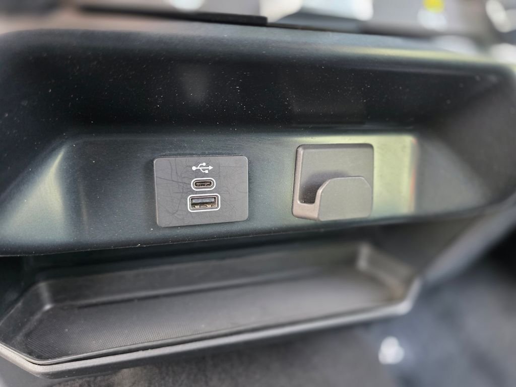 2025 Ford F-150 XLT - Photo 29