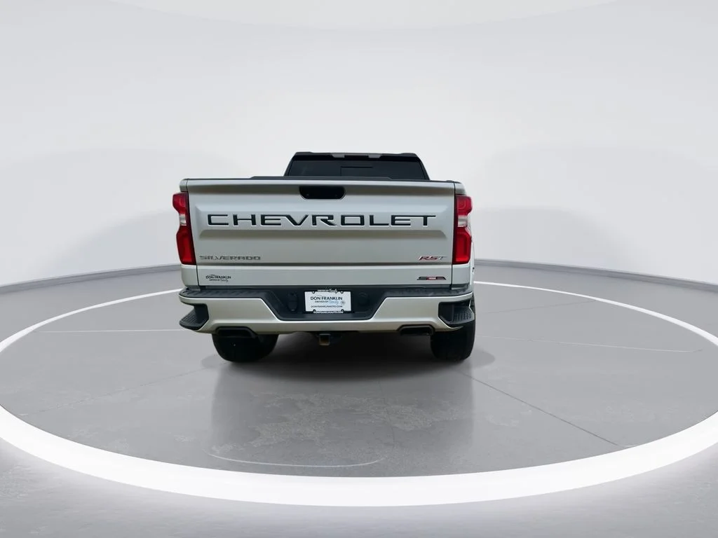 Used 2020 Silver Chevrolet RST image 7
