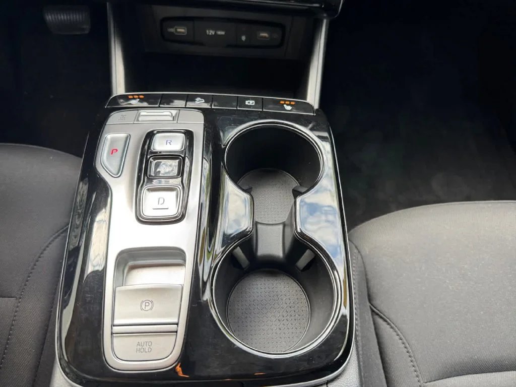 Used 2024 Black Hyundai Blue image 17