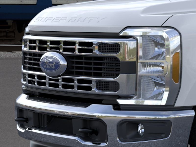 New 2026 Oxford White Ford XL image 18