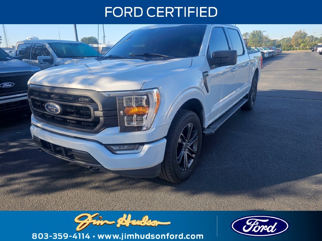 Used 2022 White Ford XLT image 1