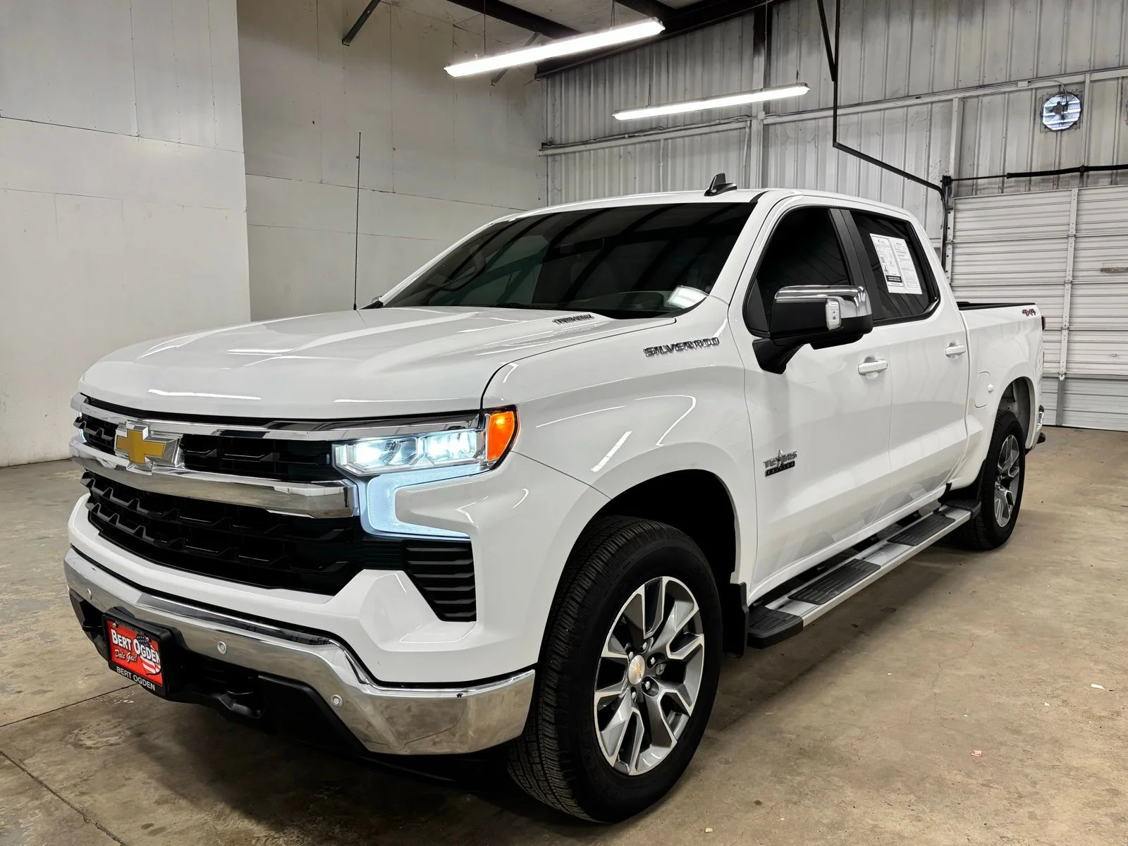 Used 2026 White Chevrolet LT image 3