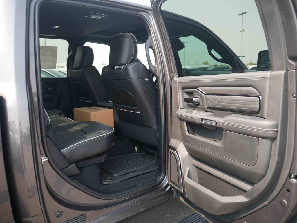 2026 RAM 3500 Limited - Photo 34
