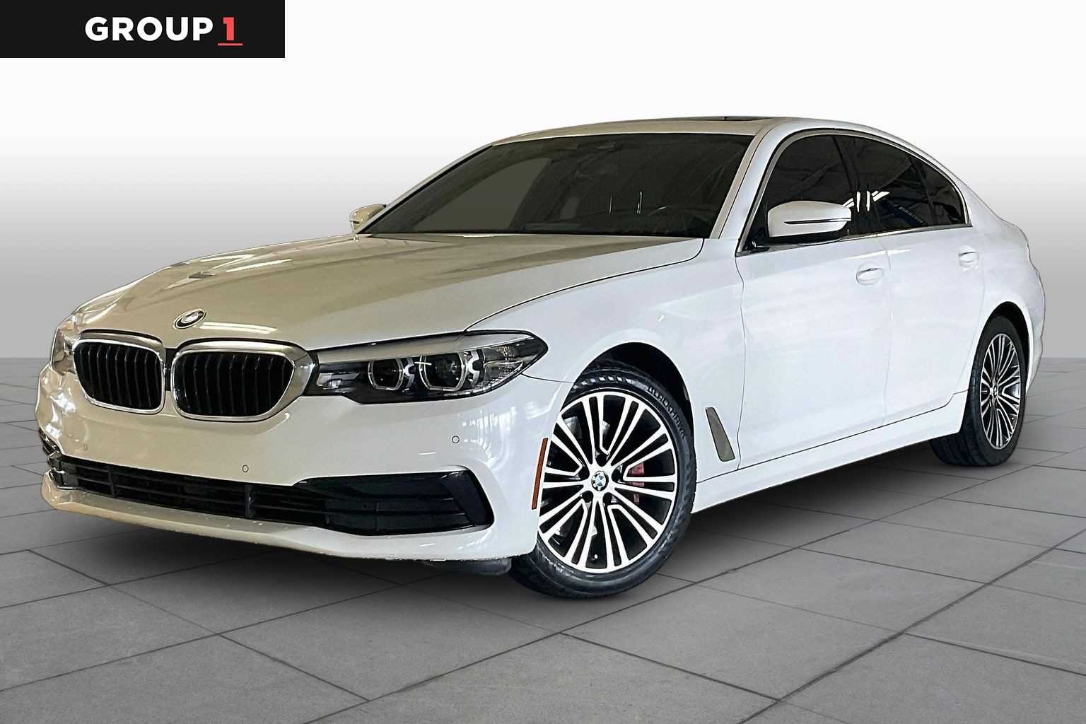 2019 BMW 5 Series 530i Sedan's photo