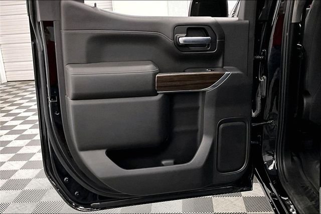 Used 2020 Black Chevrolet RST image 22