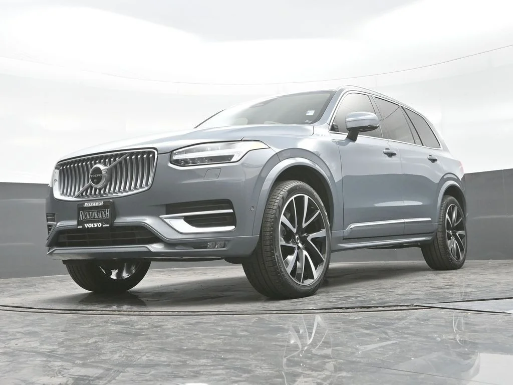 Certified Used 2023 Thunder Grey Volvo Plus image 26