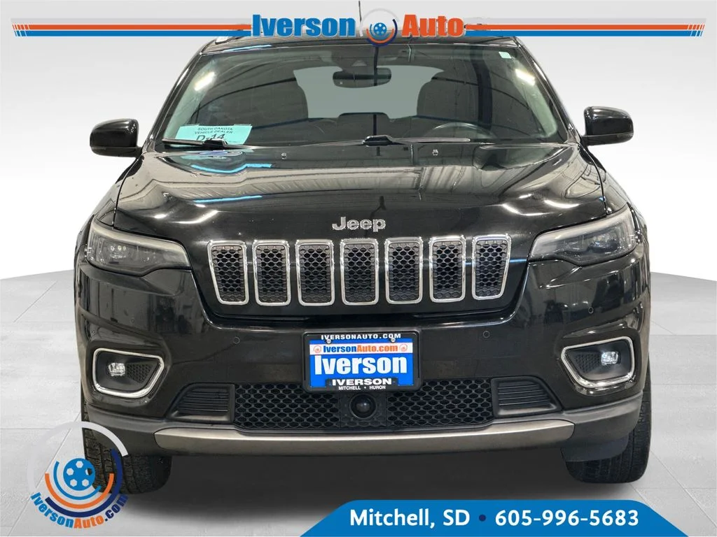 Used 2019 Black Jeep Limited image 3