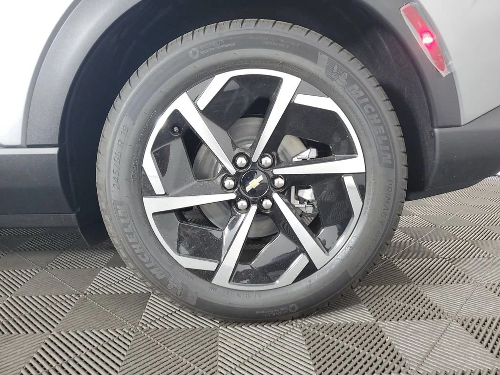 New 2026 Sterling Gray Metallic Chevrolet LT image 29