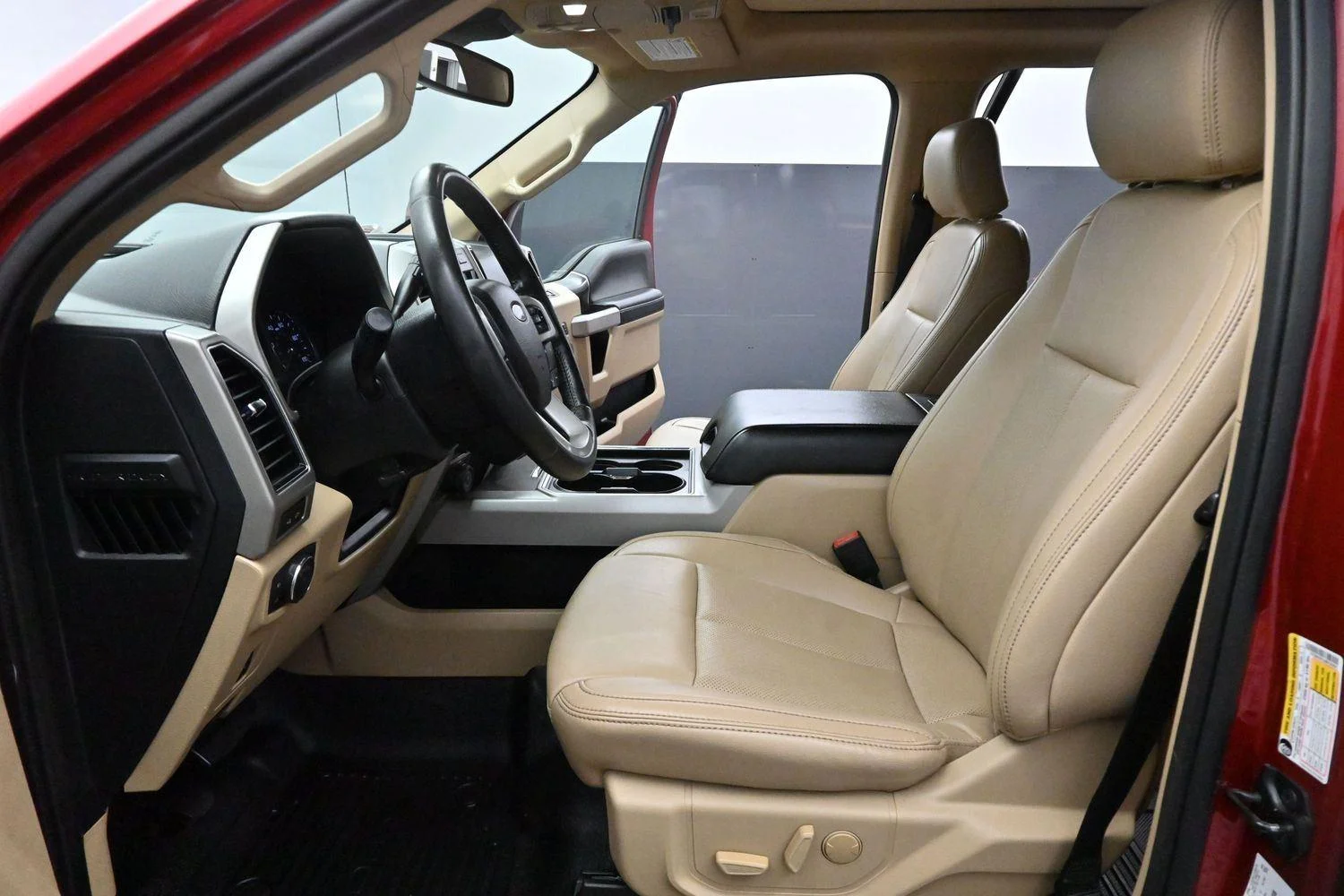 Used 2021 Rapid Red Metallic Tinted Clearcoat Ford LARIAT image 12