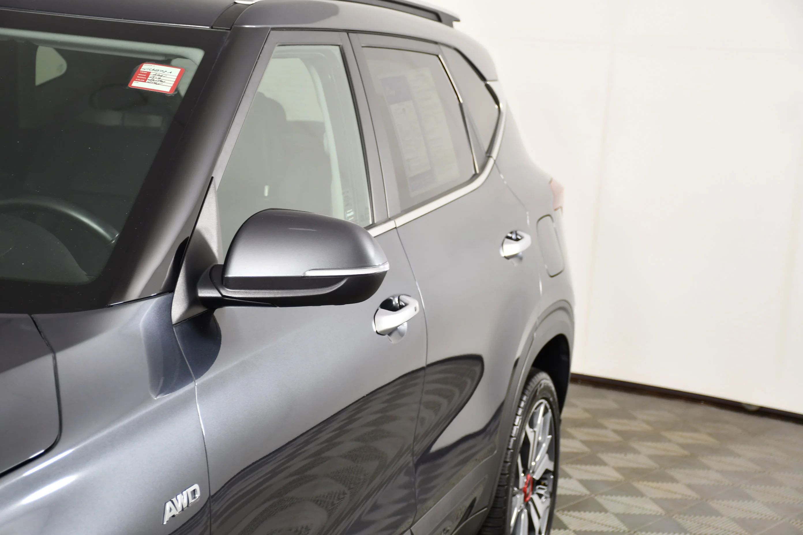 Used 2021 Gravity Gray Kia SX image 13