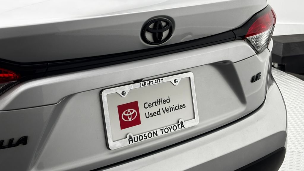 Used 2024 Silver Toyota LE image 8