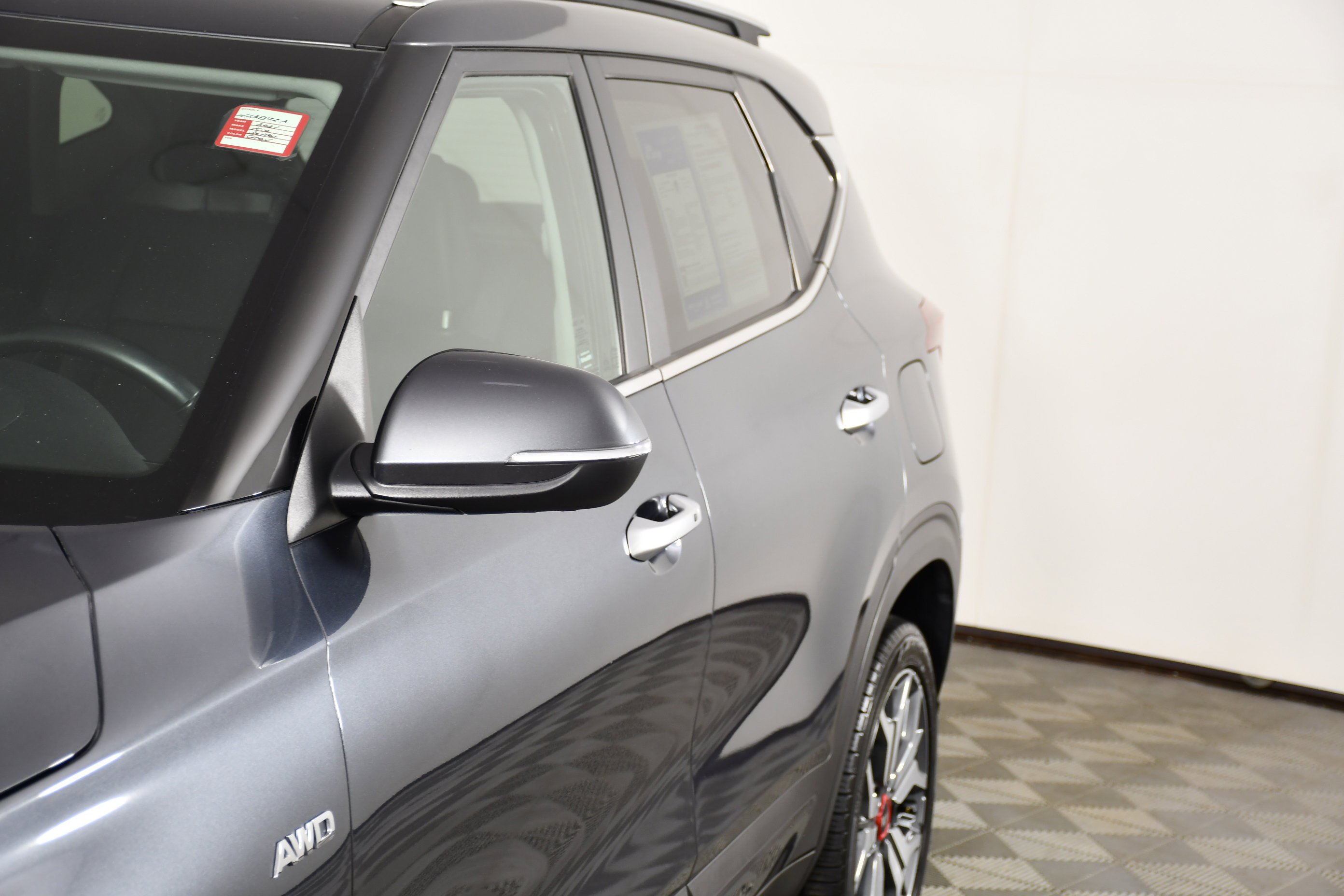 Used 2021 Gravity Gray Kia SX image 13