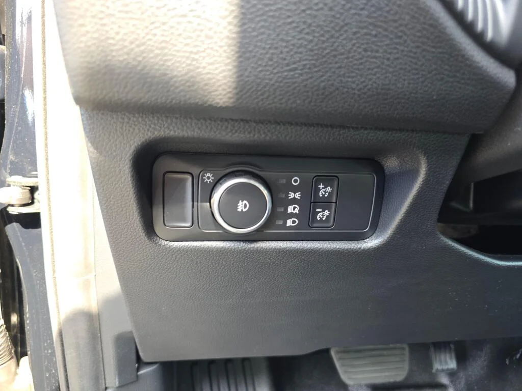 New 2025 Shadow Black Ford XL image 21
