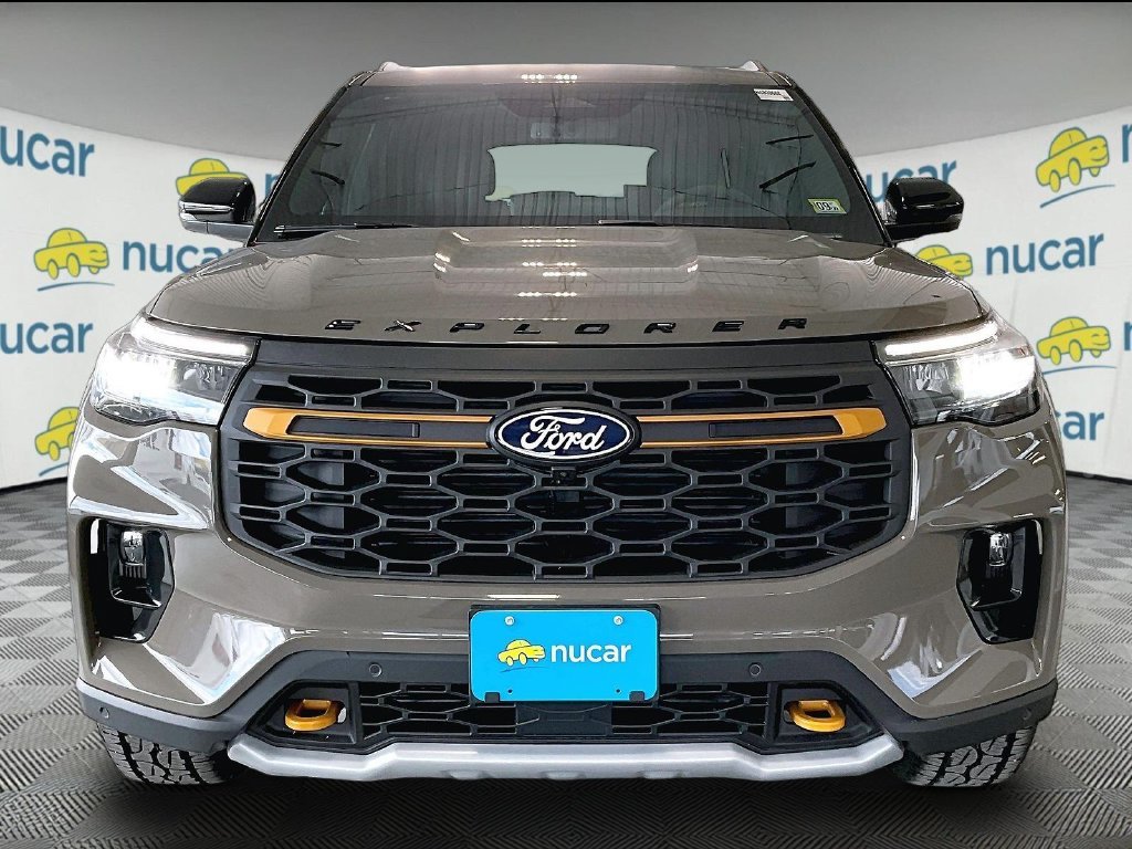 New 2027 Marsh Gray Ford Tremor image 2