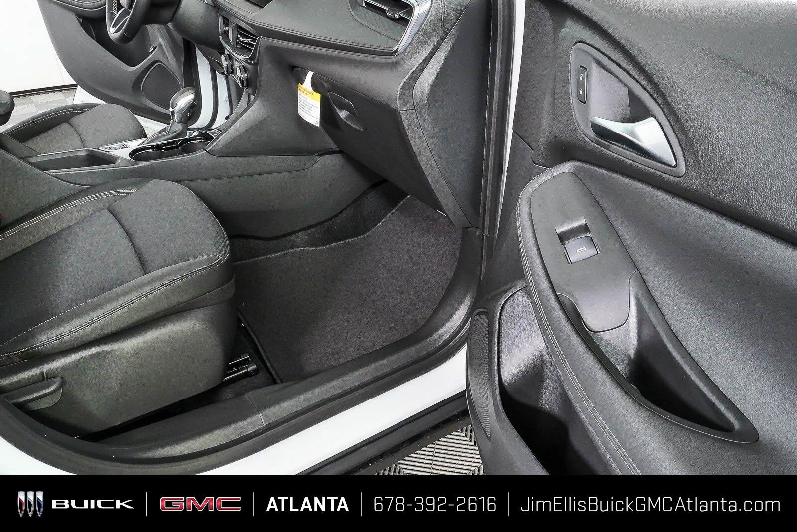 New 2026 Summit White Buick Preferred image 23
