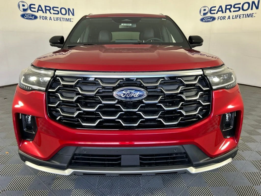 New 2026 Rapid Red Metallic Tinted Clearcoat Ford Platinum™ image 2